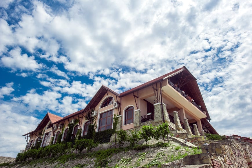 История компании Chateau Vartely